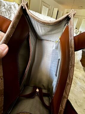 Source Unknown Brown Canvas Shoulder Bag with Leather Trim